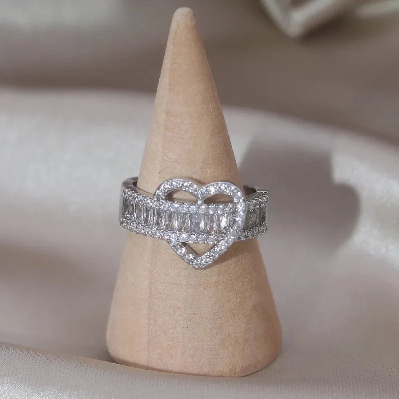 14k Lovers Loop Diamond Heart Ring