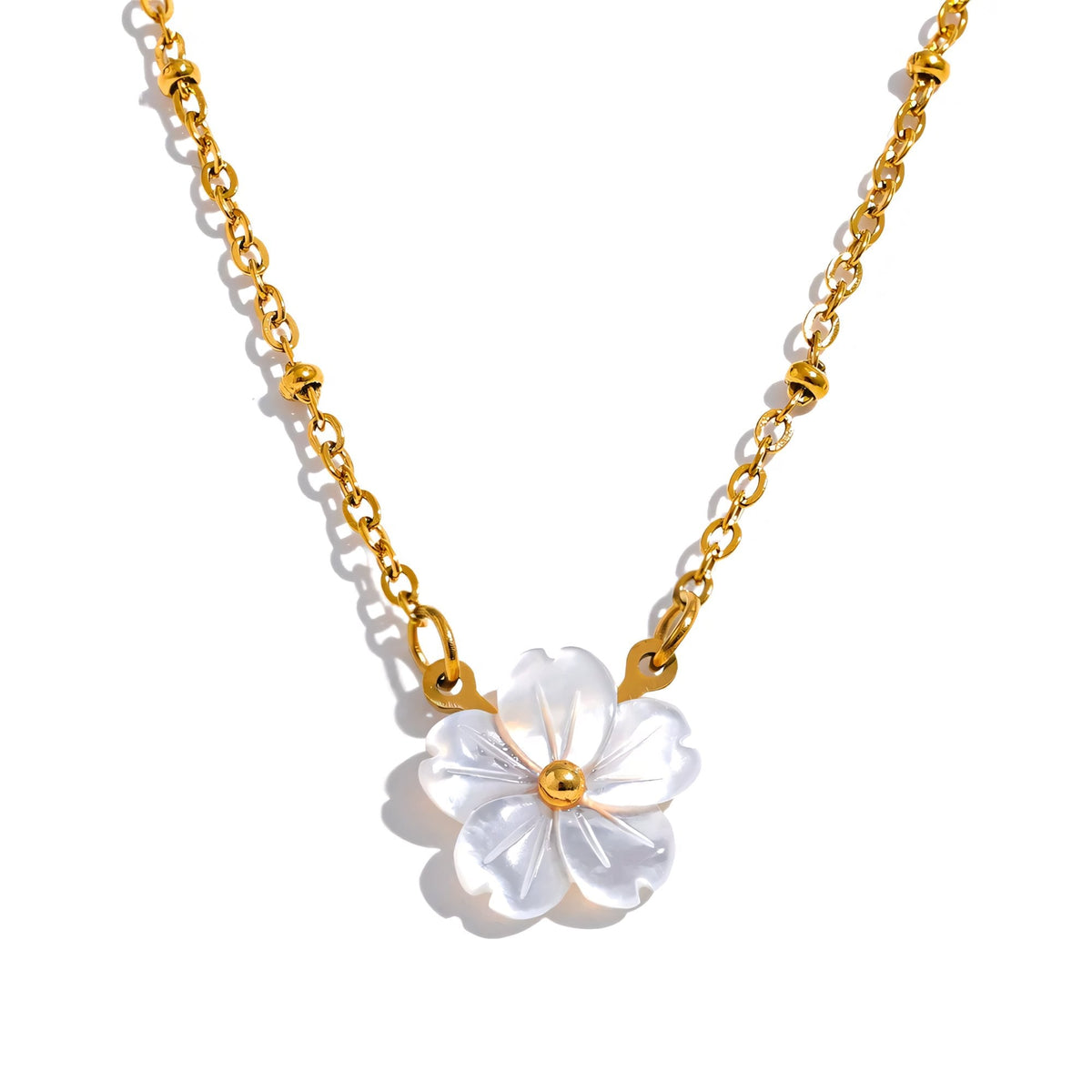 18k Dainty White Floral Necklace