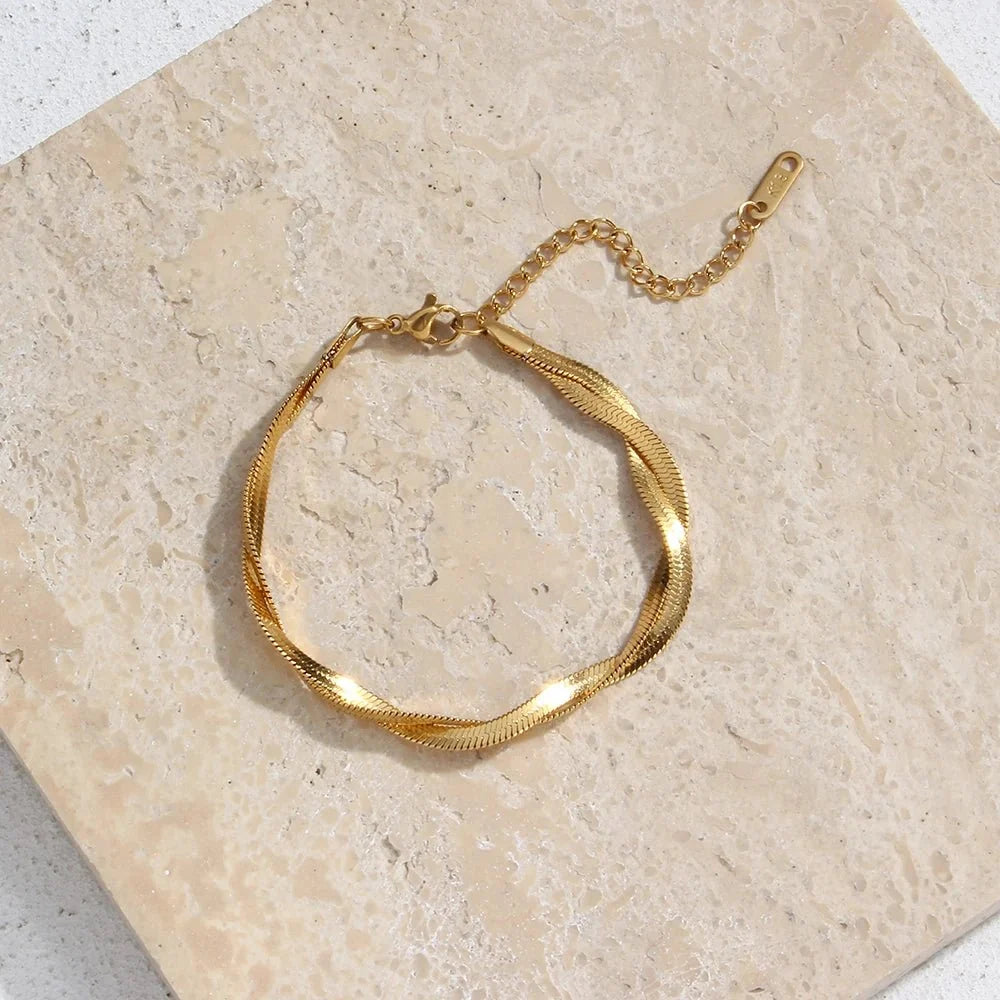 18k Interwoven Herringbone Chain Necklace and Bracelet Set