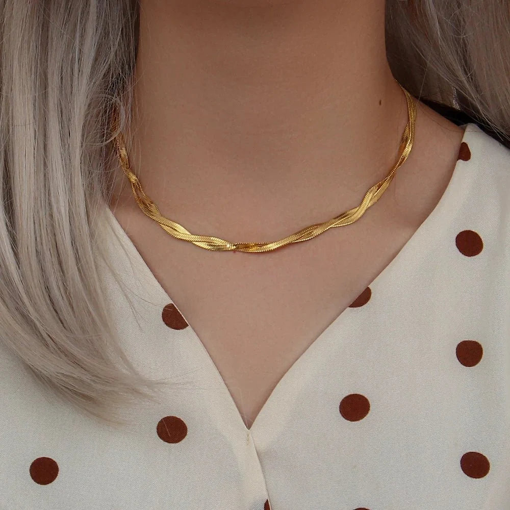 18k Interwoven Herringbone Chain Necklace and Bracelet Set
