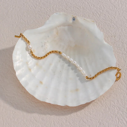 Classic Twist Pearl Circle Lock Bracelet