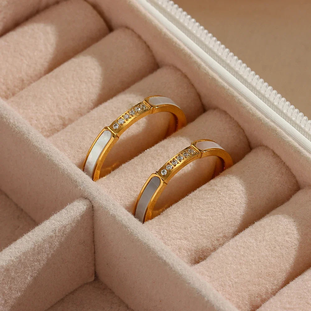 Dainty Shell Paved Dainty Diamond Ring