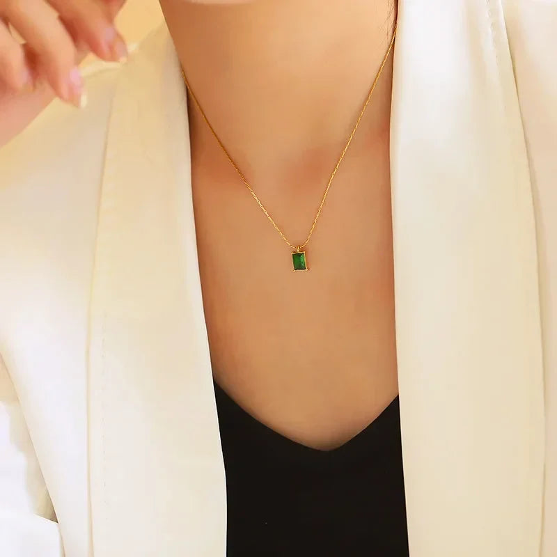 Dainty Aurora Necklace
