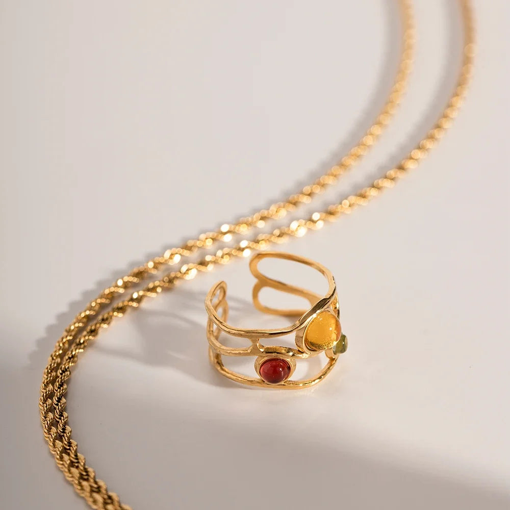 18k Playful Wavy Open Gem Ring