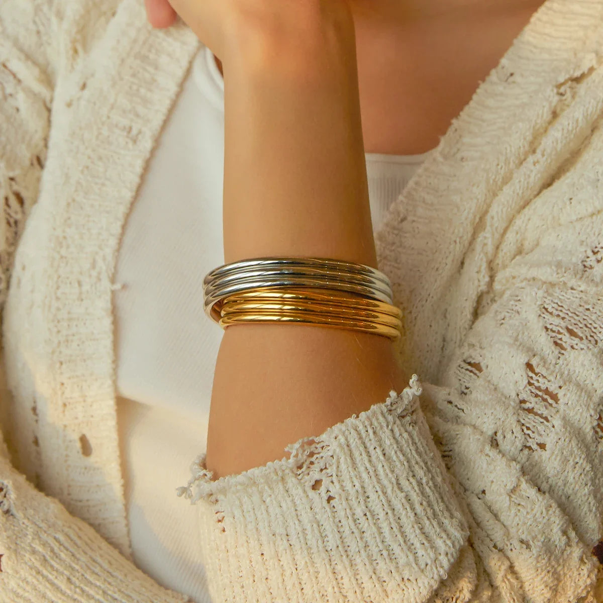 18k Triple Ribbed Bangle Bracelet