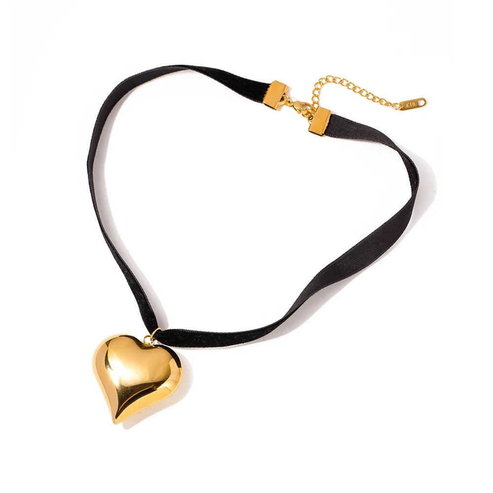 Chunky Heart Strap Necklace