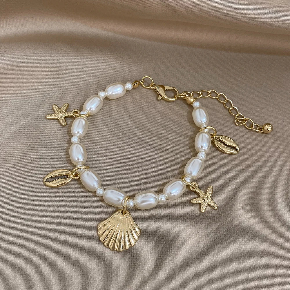 Dainty Beach Adventure Pearl Bracelet