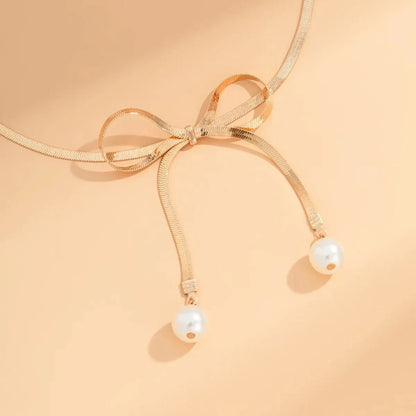 Dainty Herringbone Pearl Bow Necklace