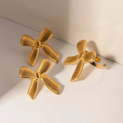 Dainty Striped Bow Elegant Ring and Earrings