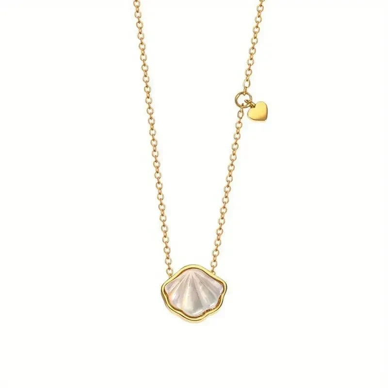 Dainty Tropical Sea Shell Necklace