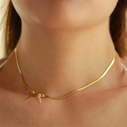 Romantic Dainty Bow Necklace